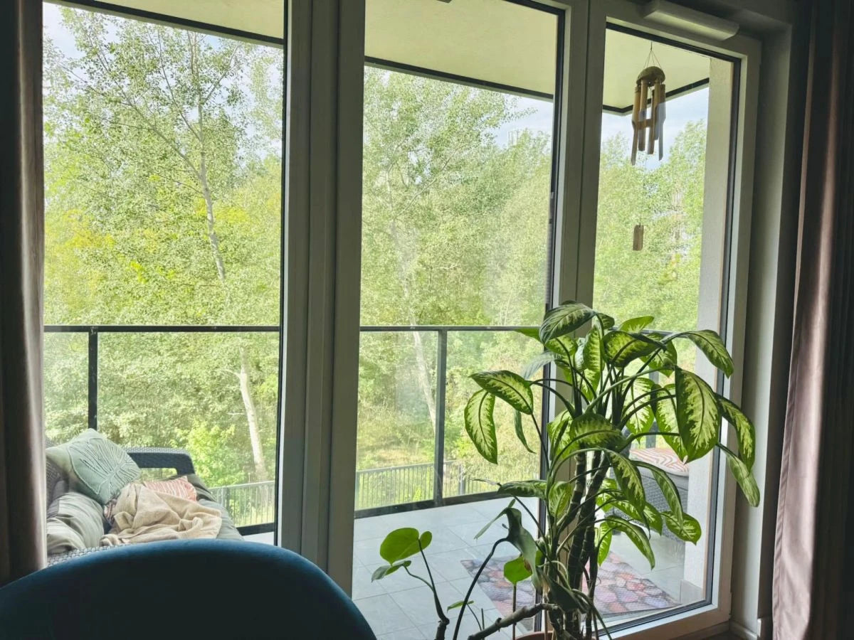 Do wynajęcia: 2-pokojowe mieszkanie 55 m² z doskonałym doświetleniem, loggią i widokiem z wysokiego piętra – Warszawa, Mokotów